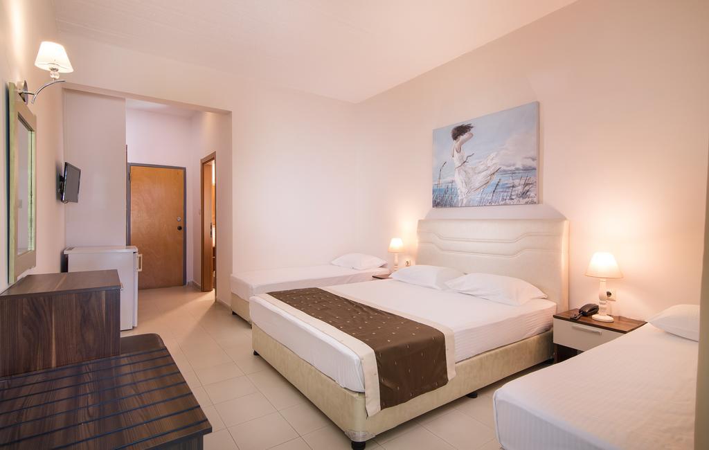 Hotel Rema Vourvourou Exteriér fotografie